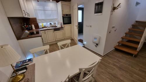 Old Town Pag Apartments