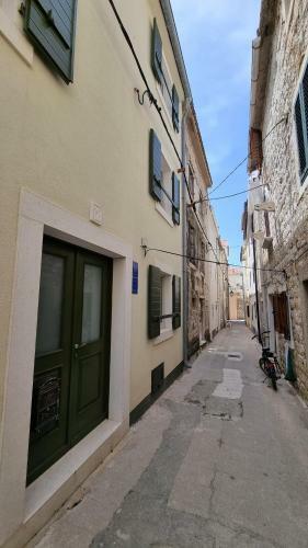Old Town Pag Apartments