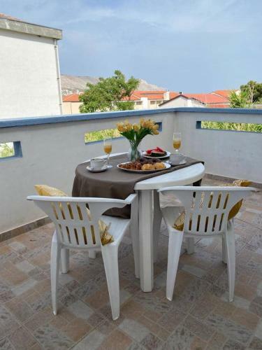 Apartments Maro