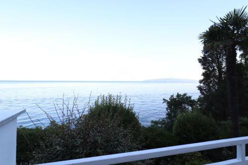 Villa Ljerka, Step To The Sea