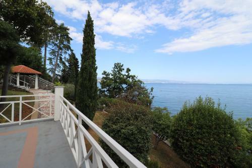 Villa Ljerka, Step To The Sea
