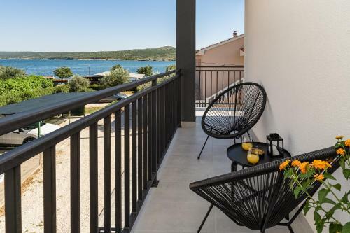Apartment By The Sea