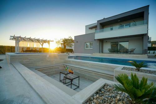 Beautiful Villa Manimm