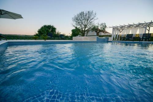 Beautiful Villa Manimm