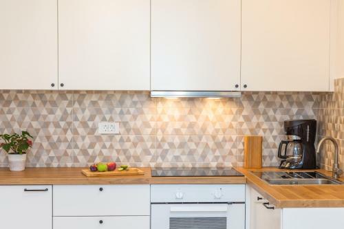 Adris Apartments