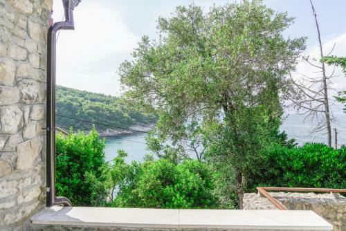 House Bepa Near The Sea