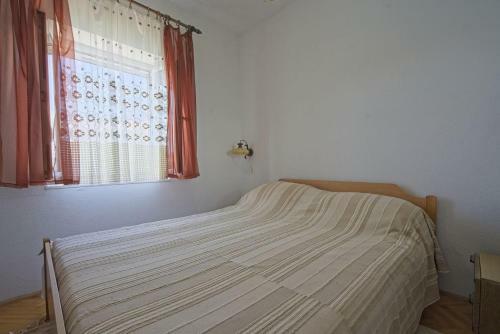Apartments Lucija Above The Beach