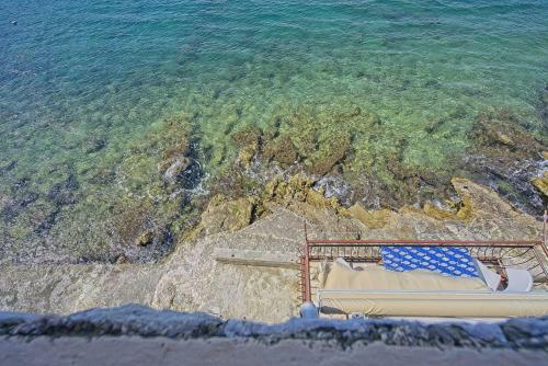 Apartments Lucija Above The Beach