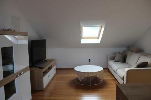 Elen Apartment Postira