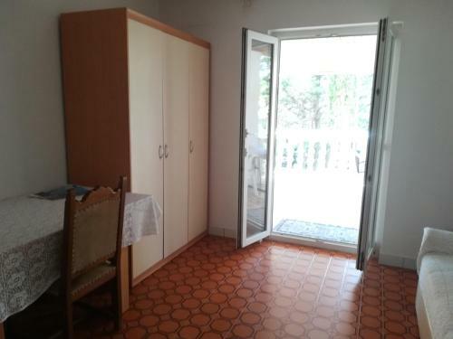 Apartment Paris Novalja