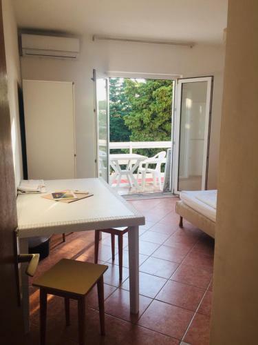 Apartment Paris Novalja