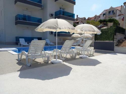 Apartments Ivan - Heated Pool