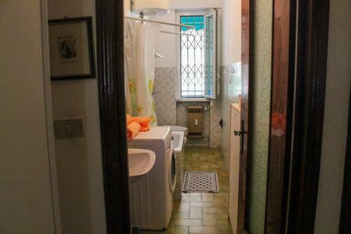 Apartamento [borghetto S] Convenient Location 50m From The Sea