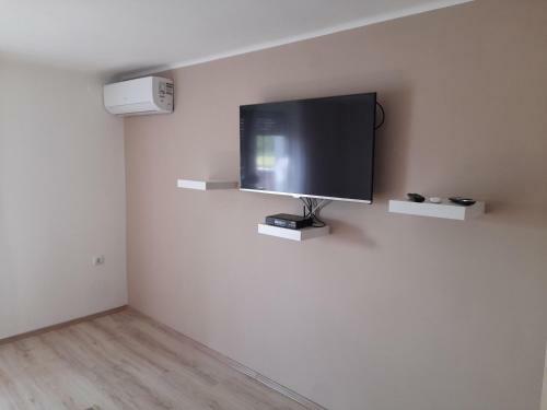 Hegytet? Vend�gh�z