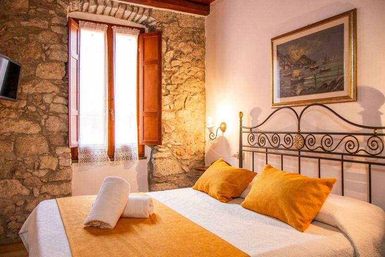 Hostal S`ammentu House