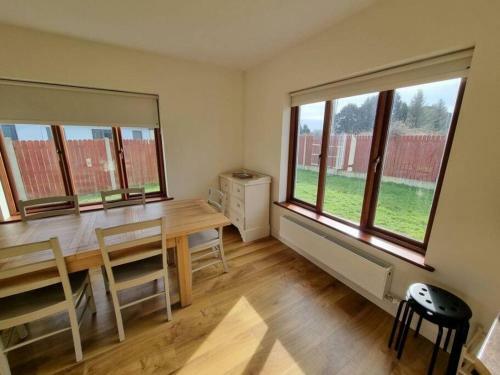 4 Bedroom Holiday Home In Union Hall, West Cork