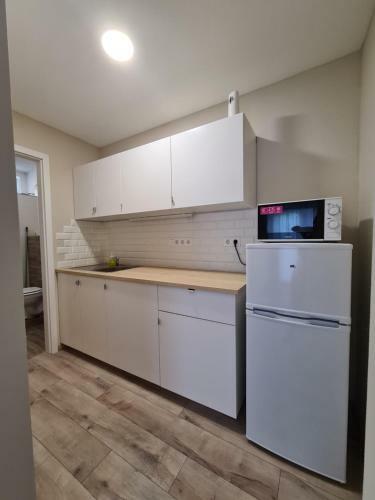 �t Feny? Apartmanh�z