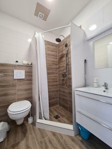 �t Feny? Apartmanh�z
