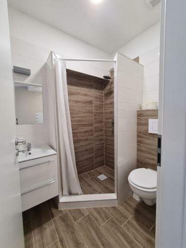 �t Feny? Apartmanh�z