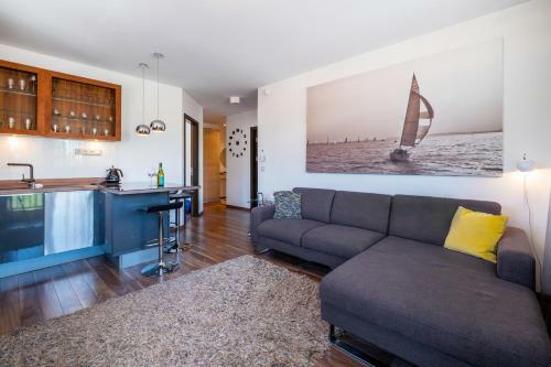 Silverwave Apartment