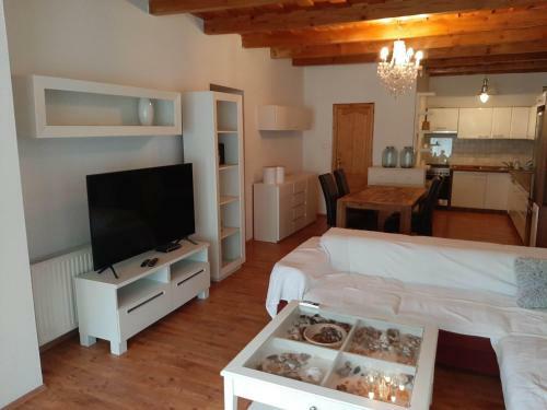�.d. Poolgarden Apartmanh�z Si�fok