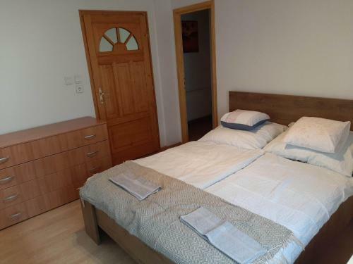 �.d. Poolgarden Apartmanh�z Si�fok