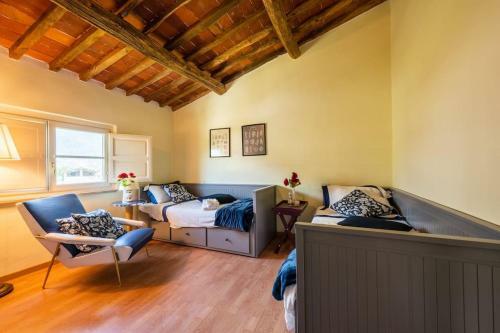 Villa Viloca In Camaiore, With Jacuzzi