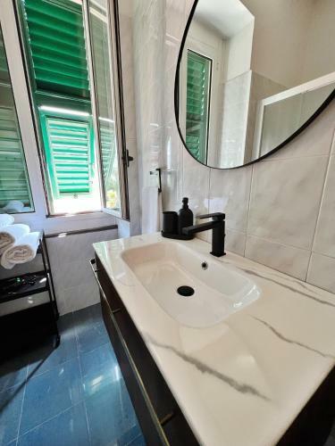 Apartamento Ampio Appartamento D'epoca In Piazza Del Teatro
