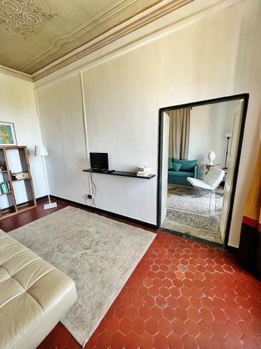 Apartamento Ampio Appartamento D'epoca In Piazza Del Teatro