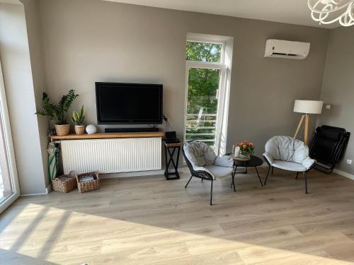 Apartament 44