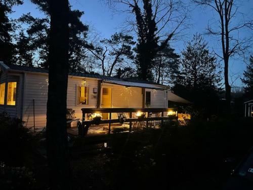 Knus Chalet Midden In De Bossen