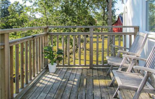 Nice Apartment In Holmsj� With 1 Bedrooms