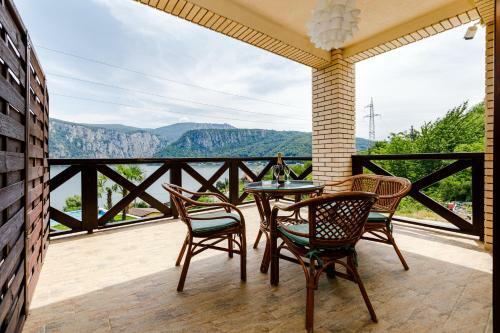 Bed & Breakfast Rex Infinity View 4* Cazanele Dunarii