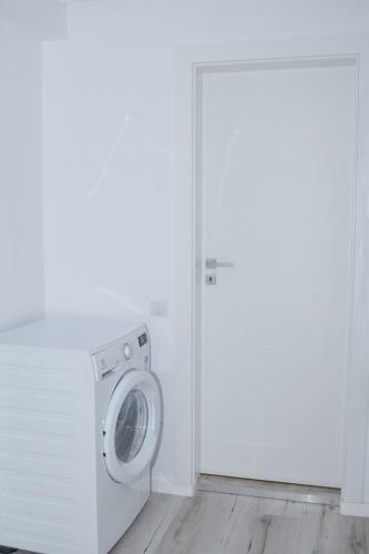 Dune, Apartament Magic La Marginea Orasului