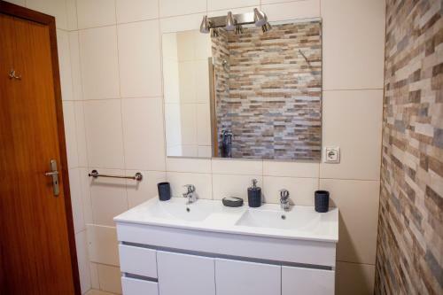 Apartamento Cani�o Quintas III By Trip2portugal