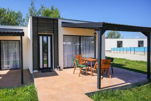 Bungalowuri "doi Cocosi "