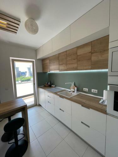 Lara 65 - Cozy & Modern Apartment @ Conest