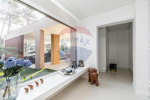 Modern 4-bed Villa 4k Beach 30k Lisbon