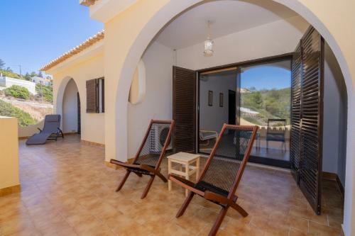 Vale De Centeanes Fabulous Apartment By Innkeeper