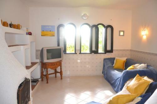 Apartment In Carvoeiro Near Algarseco