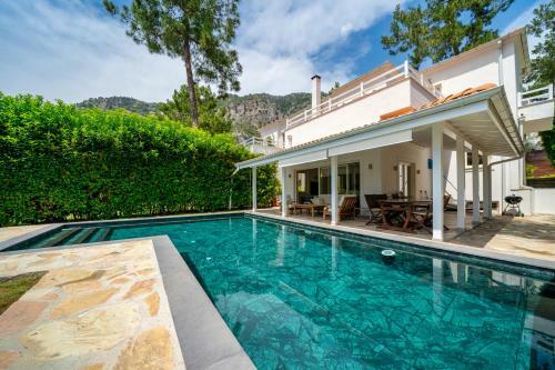 Villa Sea View & Private Pool-peony