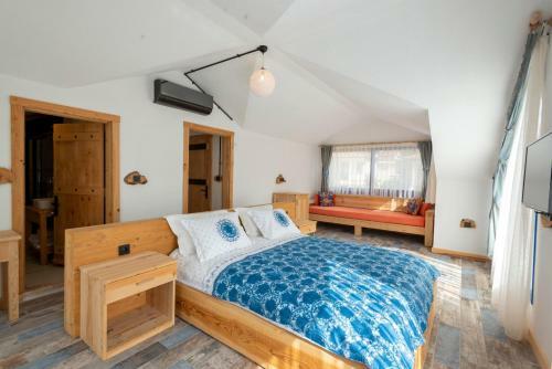 Only Blue Villa