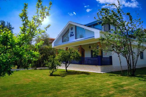 Only Blue Villa