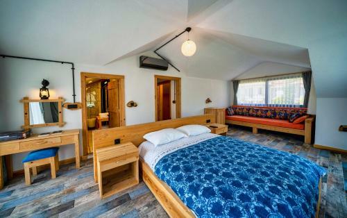 Only Blue Villa