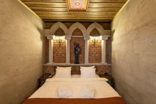 Foremanson Cave Hotel