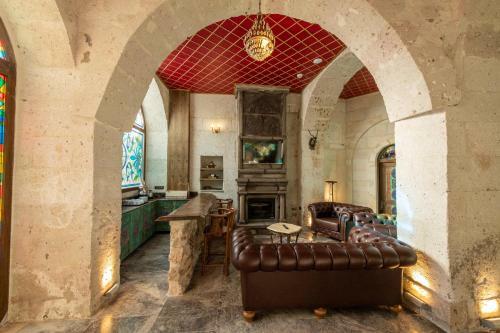 Foremanson Cave Hotel