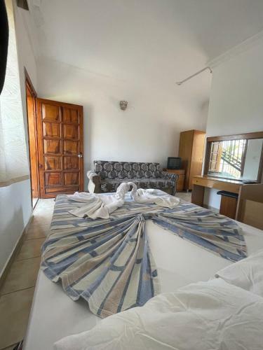 ?psos Hotel Beld?b?