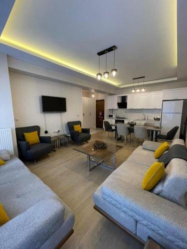 Apartamento Alpi? Aden House Evler?