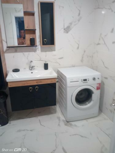 Apartamento 2+1 + 3+1 Daireler
