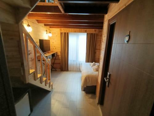 Sar? K�?k Hotel